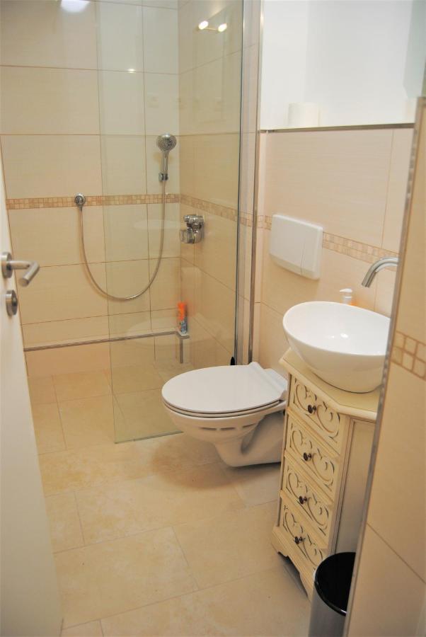 Wormser Weg Rechts Apartment